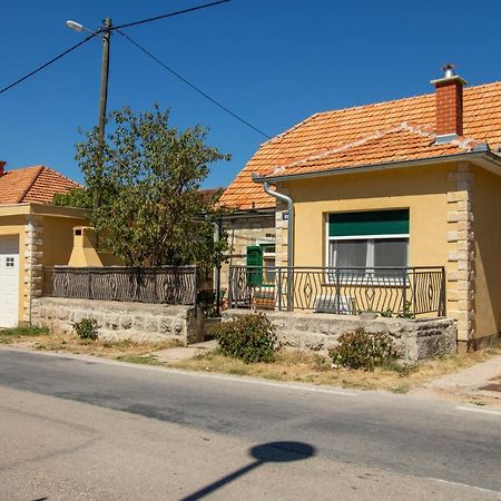 Apartman Ivan Drniš エクステリア 写真